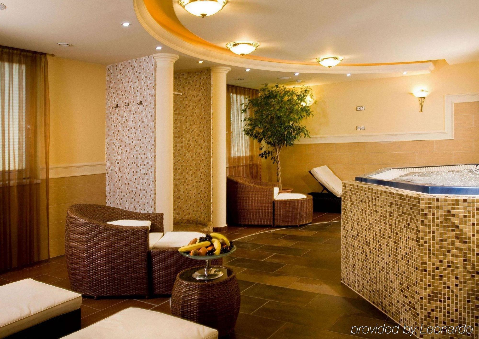 Hotel Kalvaria Superior Дьёр Удобства фото