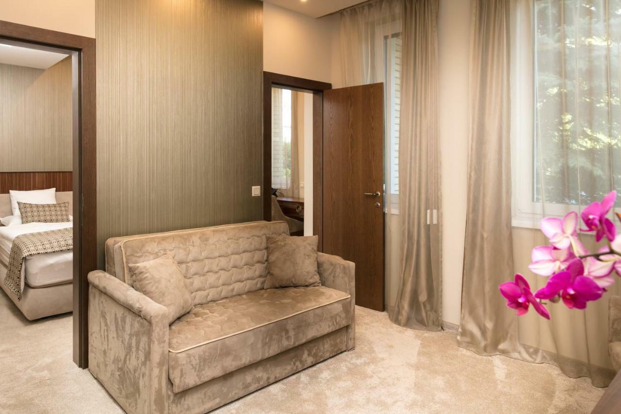 Hotel Kalvaria Superior Дьёр Экстерьер фото